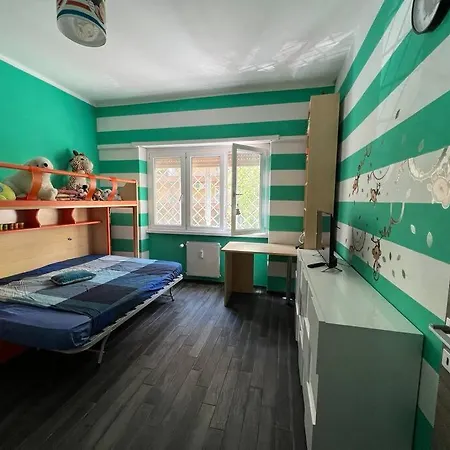 Apartment Nathan House, Due